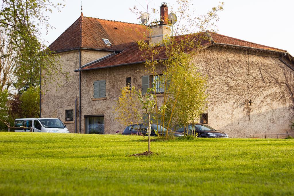 Bed and Breakfast Aux Ronzières à Pouilly-sous-Charlieu Chambre photo